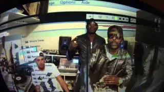 Biz Attitude - Bezly Dudehors,Bakobi [ UnitéIIBoss] Clip non Officiel