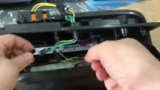 Remove Back Cover Tail Light