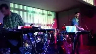 Coiffeur - Mientras tanto (en vivo en el Matienzo)