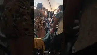 bokong semok penyanyi dangdut 