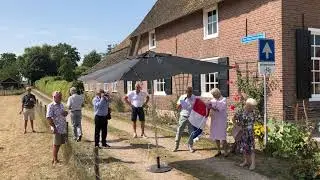Onthulling Jan Heurkenspad op 09-08-2020 door Burgemeester Mittendorff.