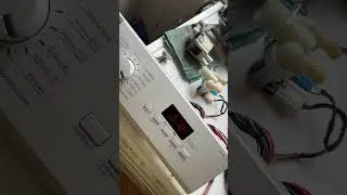 Ремонт модуля стиральной машины Midea после замыкания замка люка.  r5f100fga #ремонтстиральныхмашин