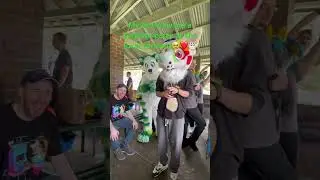 OzziFoxy threw me a birthday party at the furmeet ❤️❤️