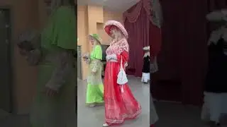 показ коллекции Модерн на Бенефисе Таши Шумовой.