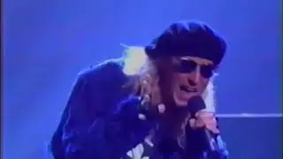 Def Leppard - Let's Get Rocked + Dennis Leary & Cindy Crawford [MTV Music Awards - 1992]