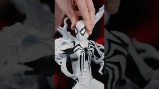 This Hot Toys Anti-Venom is INSANE!