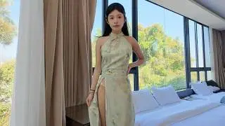 萌萌可爱的贝贝在美美的民宿展示我们proudfox独家设计的高开叉旗袍