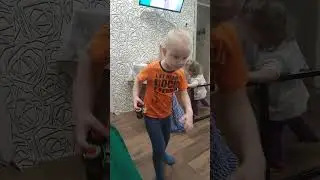 Ох уж эти детки 😁 