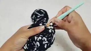 МОЙ ГОРОД/ПРИХВАТКА КРЮЧКОМ/ МАСТЕР КЛАСС/КАК ПОРЕЗАТЬ СТАРЫЕ ФУТБОЛКИ И СДЕЛАТЬ ПРЯЖУ