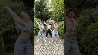 SNAP + Girl Gang = 🔥 