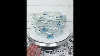 три на день рождения девушки