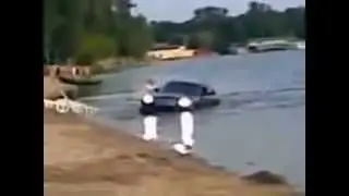 Допонтовался! The car called in on a beach