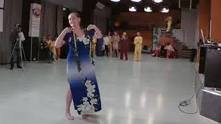 Наталья Аксёнова. Гавайский танец.