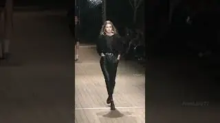 gigi's one of the best catwalk 🦋✨ 