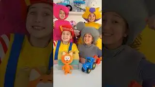 Кто спел лучше Ам Ням Ням - Кукутики Синий Трактор или Котенок Котэ