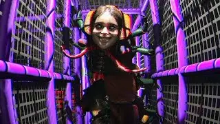 SHE CAN SMELL YOUR FEAR NOW | The Classrooms New Update