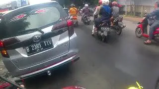 Ambulance RS Ananda Ke TPU Pedurenan