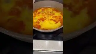 Яичница с помидорами #рецепты #рецепт #рек #рекомендации