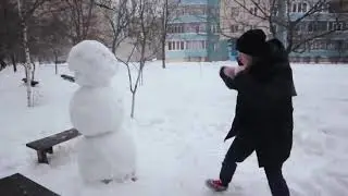 Пошел пиз...ть снеговика. Самое смешное видео. Пиикол.