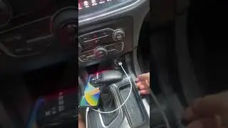 Как нельзя заряжать телефон в авто