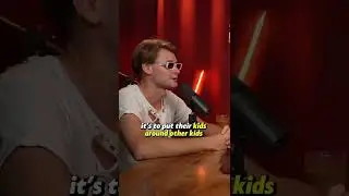 Do you know anyone who went to a boarding school? 🤔