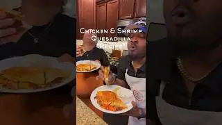 Sizzling Chicken & Shrimp Quesadillas: A Flavor Explosion in Every Bite! 🌮🔥 #shorts  #Quesadillas