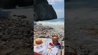 Wild beach chilling