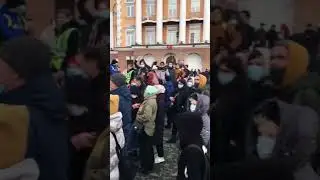 Russia: Protestors chanting 