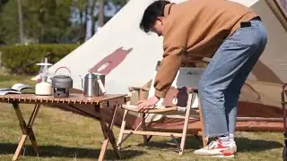 YunYi Solid Wood Folding Low-Lounge Chair - LINE FRIENDS [ Mobi Garden ]
