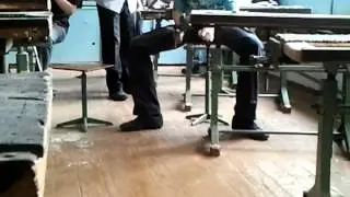 Прикол(Дрочит На Уроке!)хахахах