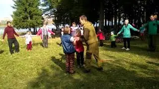 Подвижные игры с Наумычем на празднике Осенины