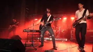 Evine - Drowning (Live)