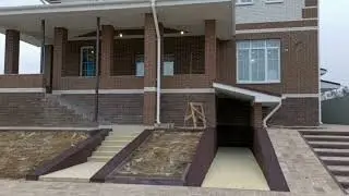 Использование резиновой крошки и связующего. Пример благоустройства территории жилого дома.
