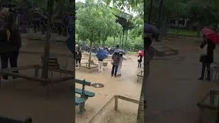 A rainy day concert