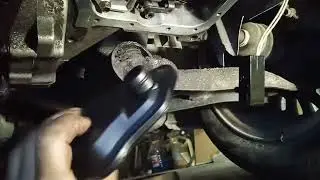 Mazda Familia. АКПП замена фильтра. 2001г.