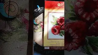 Процесс вышивки набора от фирмы "Овен","Ароматная Ягода".Артикул 1089.