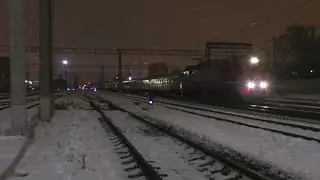 ЭП2к с фирменным пассажирским поездом №10 "Жигули" Москва - Самара