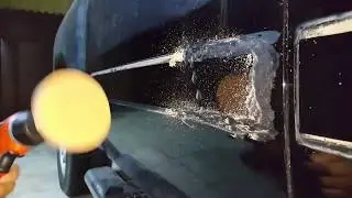 طريقة ازالة الشريط الجانبي الخارجي لباب السيارة في سيارة سلفرادو..   how to remove body molding