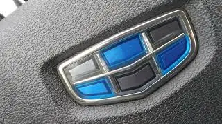 Geely Atlas, 19 год, заскрипел руль...