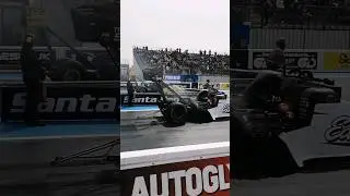 Not that easy trying to put 10,000bhp down 😎😎 