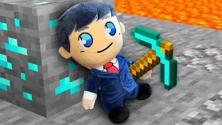Minecraft but I’m Trapped As a TOY!