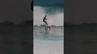 Rizal Tanjung surf at homebrake. Perfect barrels waves in Uluwatu, Bali, Indonesia. #waves #surfing