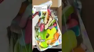 natuurlijk eten wij snoep tijdens het inpakken🍭😍🍫