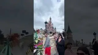 в первые в Диснейленде
