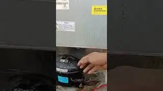 memperbaiki kulkas 2 pintu air sering banjir di dalam.