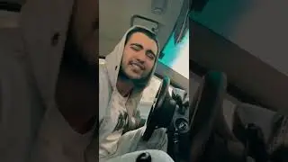 я молодой и горячий она любит но плачет