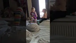 Агнесса учит Риву английскому