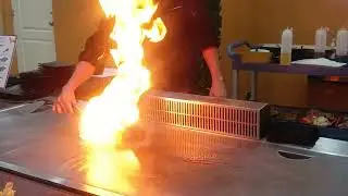 WOW IT'S AMAZING TEPPANYAKI EXPERIENCE 