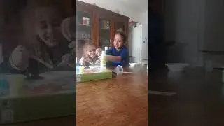 Creiamo lo slime, con Marina e Francesco Pio!