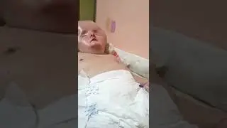 Malutki bobasek zaspał